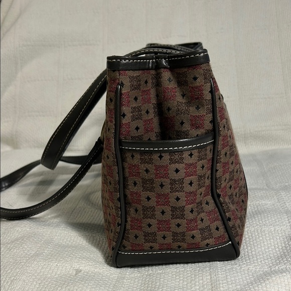 Villager/A Liz Claiborne Company Patterned Brown and Black Tote Bag - Picture 4 of 9